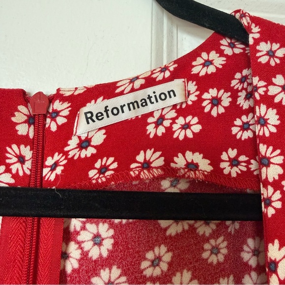 Reformation Lacey Red Midi Floral Dress Size 6 - Picture 9 of 16
